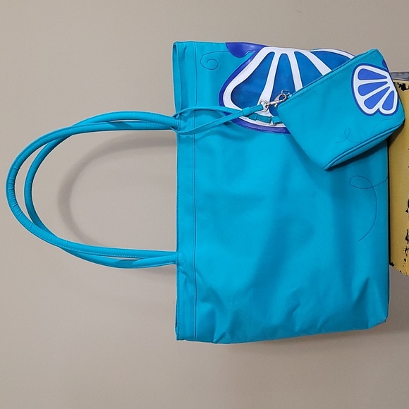 summer living Handbags - NEW Large Canvas Beach Tote Bag 17 X 11 X 7 Butterfly Summer Living Blue 2pc set